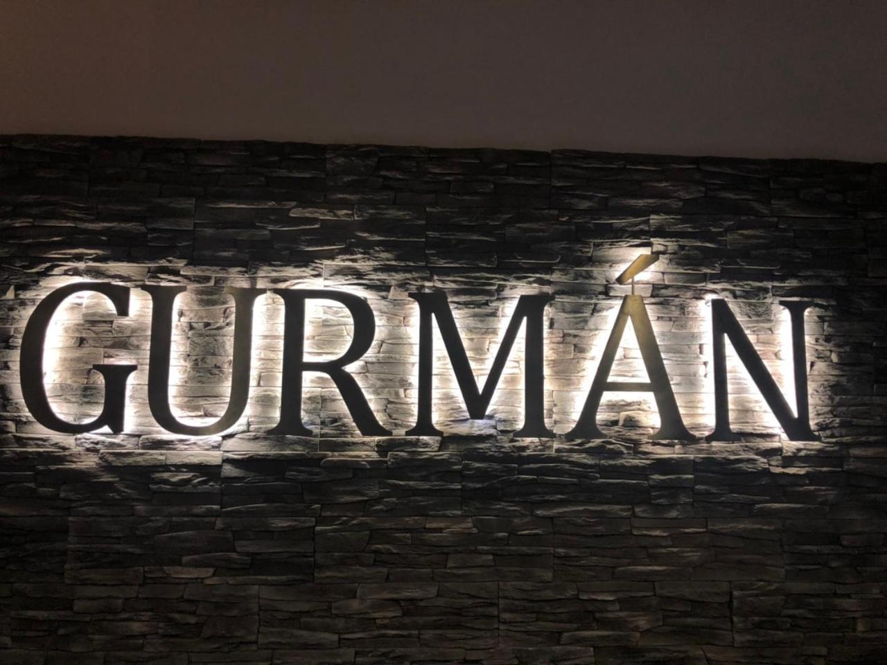 Hotel Gurman Horsovsky Tyn Luaran gambar